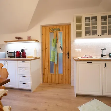 Etjan * Zgornje Gorje